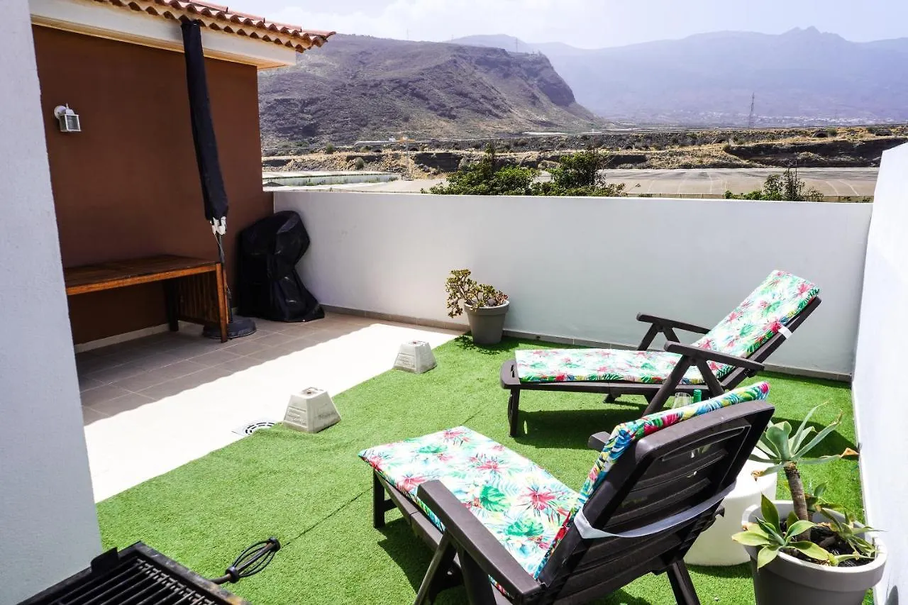 Comfortable Duplex With Garage And Working Space Puertito de Guimar