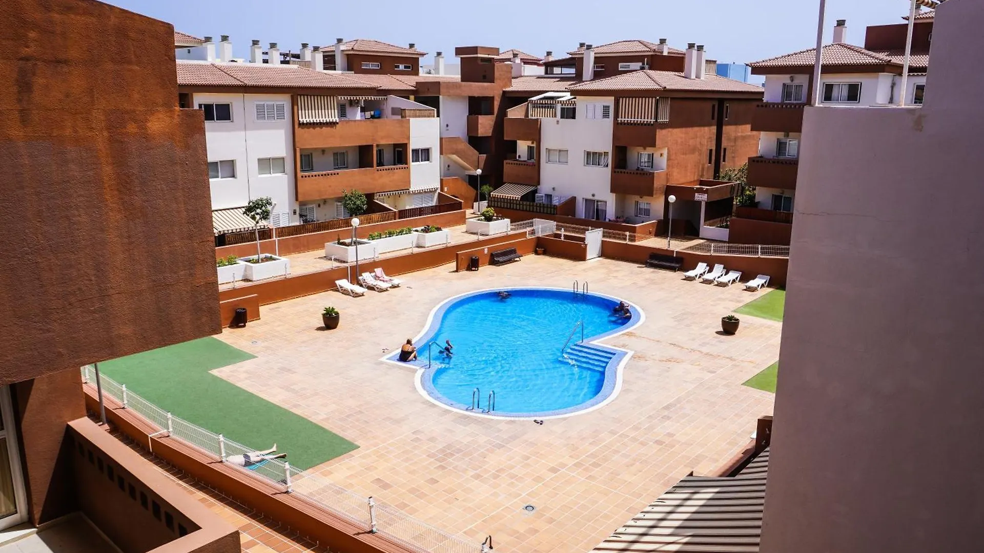 Comfortable Duplex With Garage And Working Space Puertito de Guimar Spain